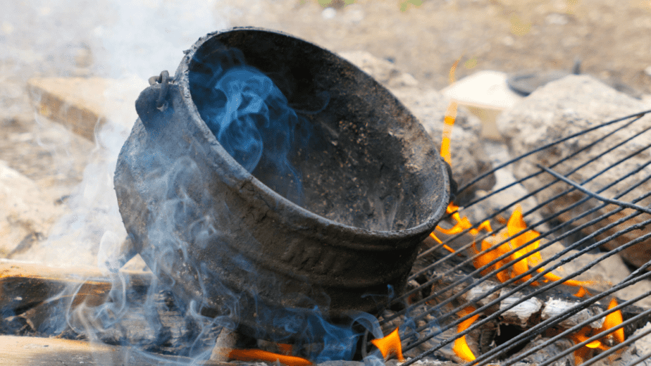 This is how my cast iron usually looks after a meal when camping