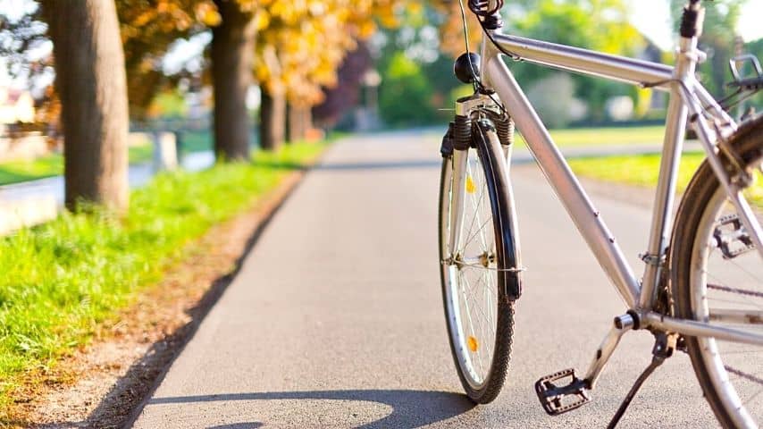Beginners should start biking on a flat terrain like pavements, small streets, and side of the roads