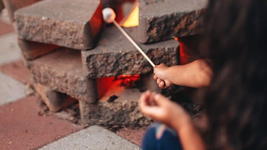 Place the air vent closer to the ground when using a brick fire pit