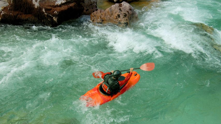 Short kayaks are ideal for kayaking in rivers with rapid water flow, also will fit easily inside your SUV